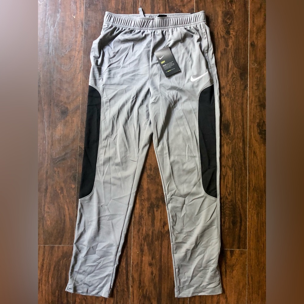 Boys NWT Nike Athletic Pants